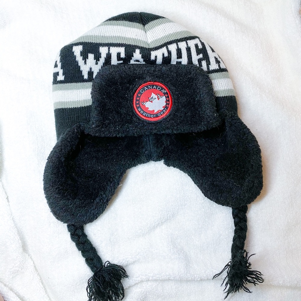 like new Canada Goose lookalike winter fleece cap